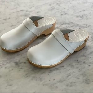 HAGATOFFELN white clogs